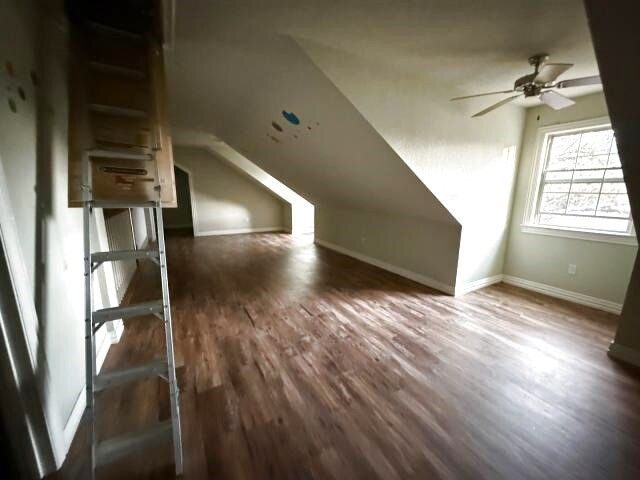 2104 Wills Way Drive, Granbury, TX 76049