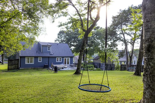 607 Quarter Horse Ln, Nolensville, TN 37135