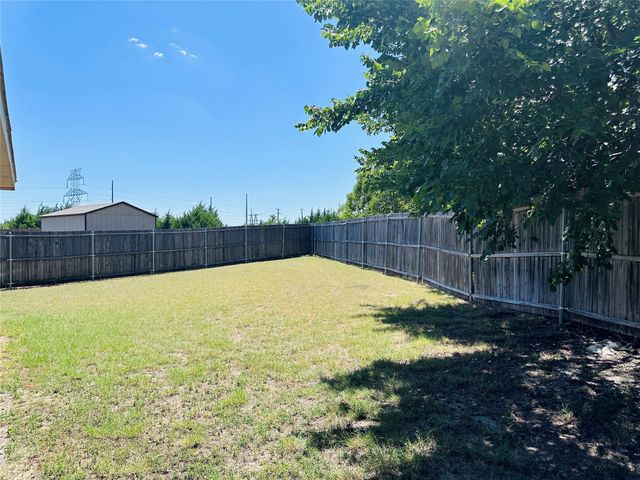 1703 Eagle River Trail, Lancaster, TX 75146