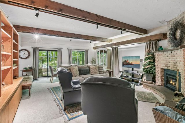 2105 Dutchview Road, Minnetrista, MN 55364