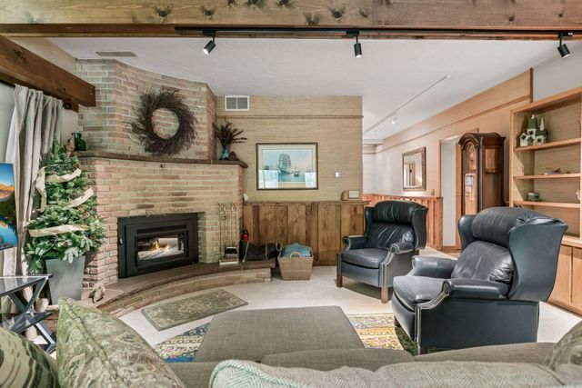 2105 Dutchview Road, Minnetrista, MN 55364