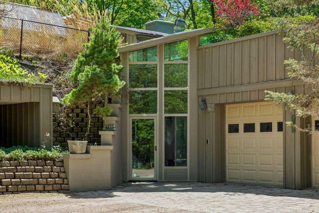 2105 Dutchview Road, Minnetrista, MN 55364