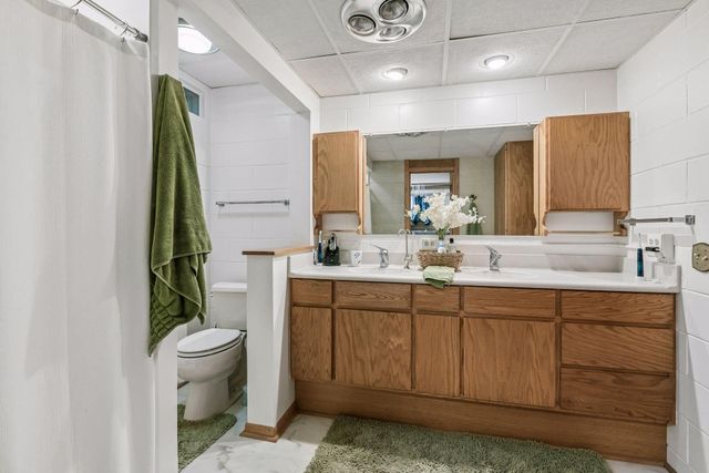 2105 Dutchview Road, Minnetrista, MN 55364