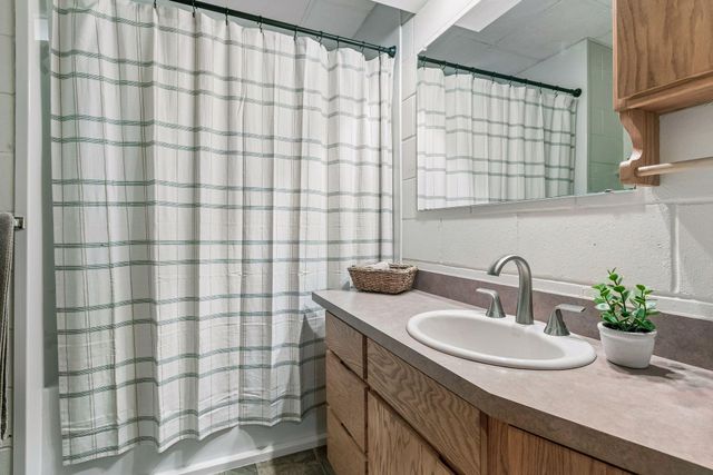 2105 Dutchview Road, Minnetrista, MN 55364