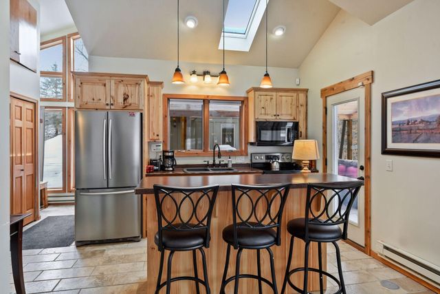 2105 Dutchview Road, Minnetrista, MN 55364