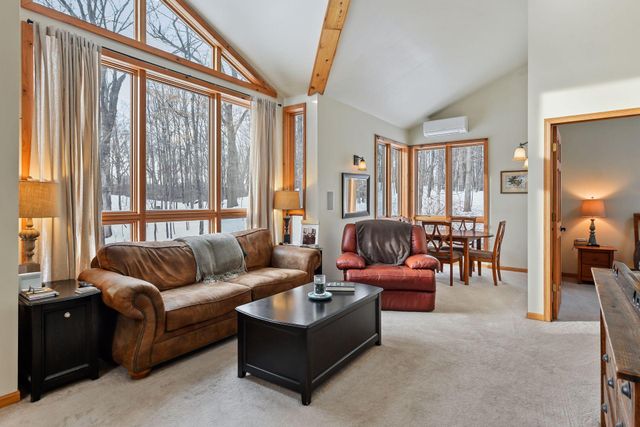 2105 Dutchview Road, Minnetrista, MN 55364
