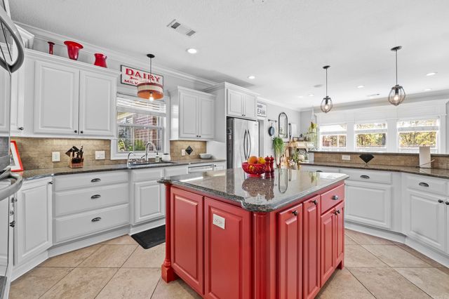 101 Summerview, Searcy, AR 72143