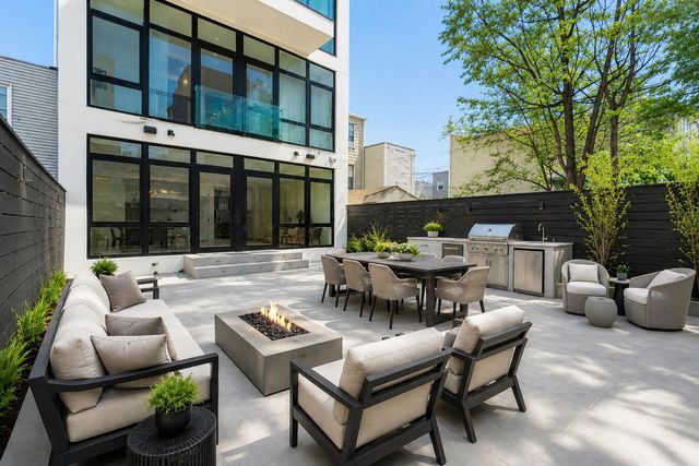 772 Metropolitan Avenue GARDEN, New York City, NY 11211