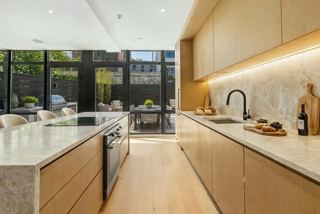 772 Metropolitan Avenue GARDEN, New York City, NY 11211
