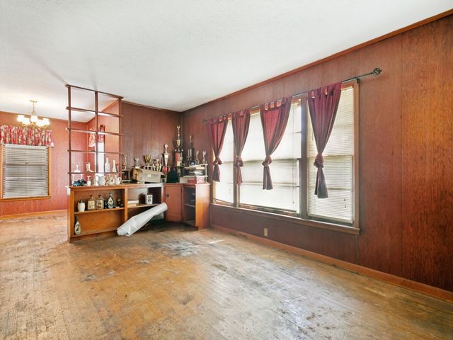 709 Mulkey Lane, Denton, TX 76209