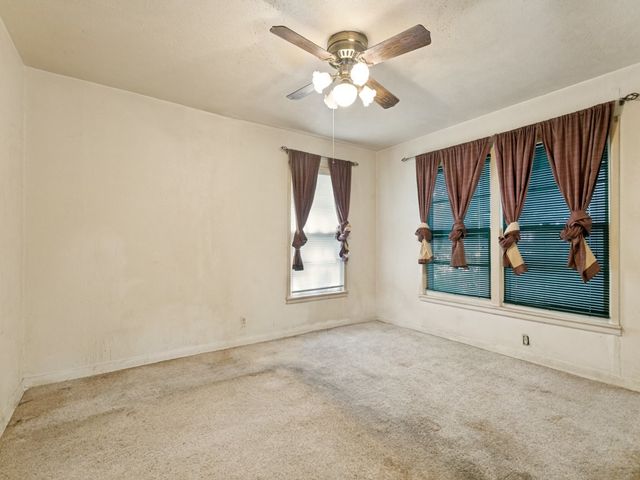 709 Mulkey Lane, Denton, TX 76209