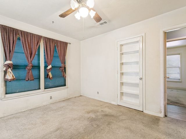 709 Mulkey Lane, Denton, TX 76209