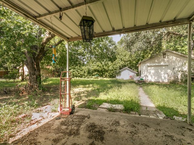 709 Mulkey Lane, Denton, TX 76209