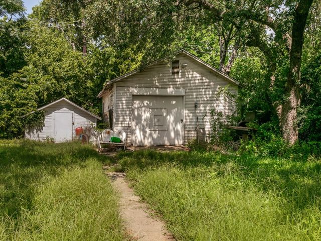 709 Mulkey Lane, Denton, TX 76209