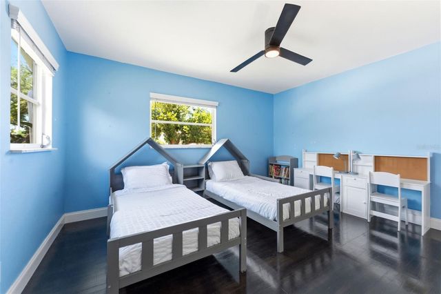 2701 67TH WAY N, St Petersburg, FL 33710
