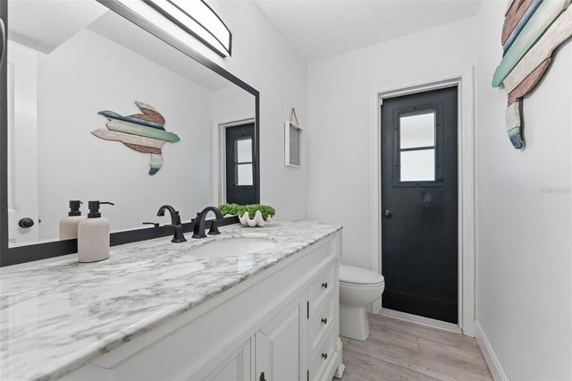 2701 67TH WAY N, St Petersburg, FL 33710