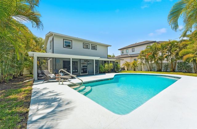 2701 67TH WAY N, St Petersburg, FL 33710