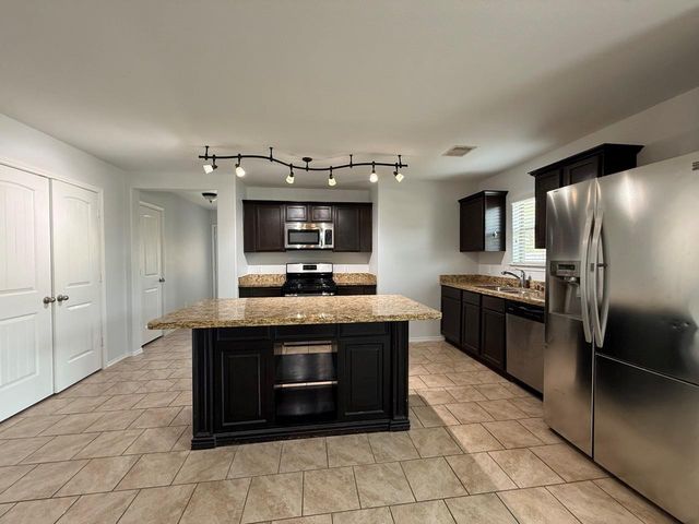 7207 Alava Drive, Magnolia, TX 77354