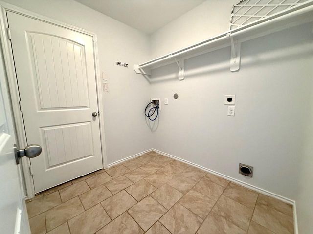 7207 Alava Drive, Magnolia, TX 77354