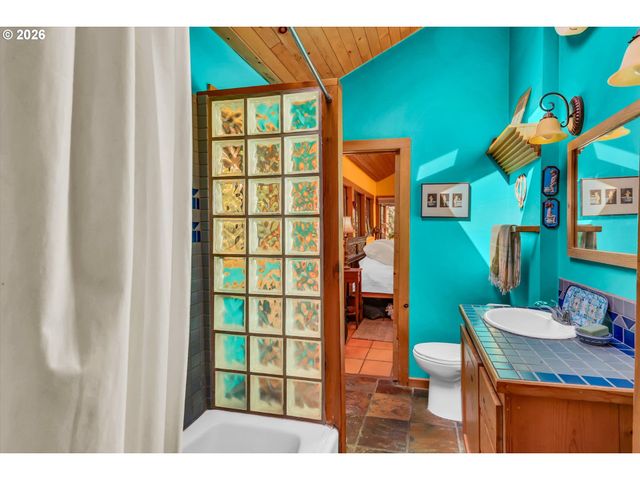 5523 Se 40TH Ave, Portland, OR 97202