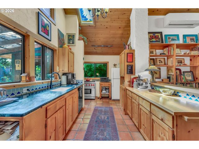 5523 Se 40TH Ave, Portland, OR 97202