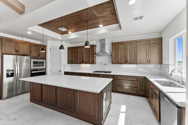 151 JOHNNY TELLES Drive, Clint, TX 79836