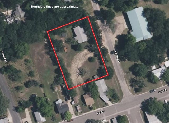 408 N Spring ST, Lampasas, TX 76550