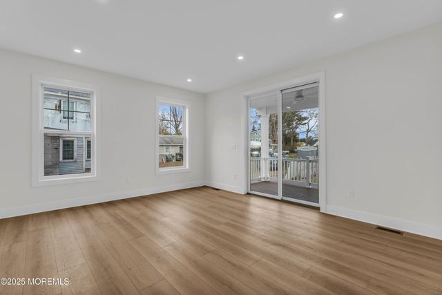 117 E Lacey Road, Forked River, NJ 08731