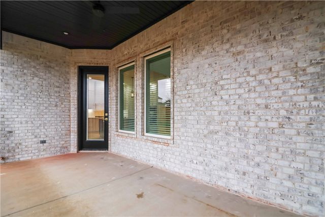 541 Bose Avenue, Centerton, AR 72719