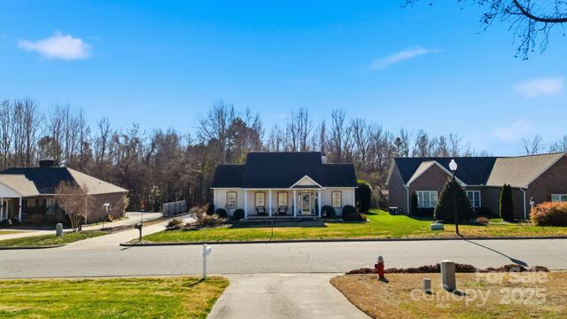 302 Alison Lane, Archdale, NC 27263