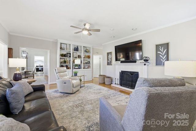 302 Alison Lane, Archdale, NC 27263