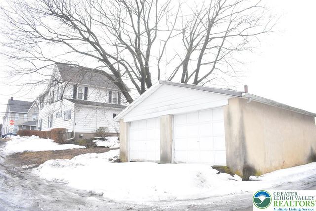 502 South Broadway, Wind Gap Boro, PA 18091