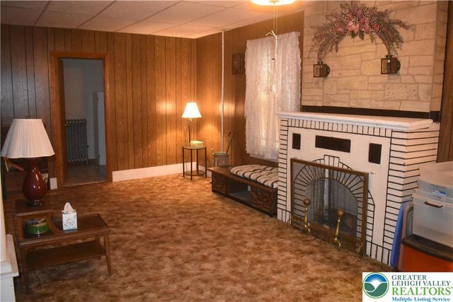 502 South Broadway, Wind Gap Boro, PA 18091