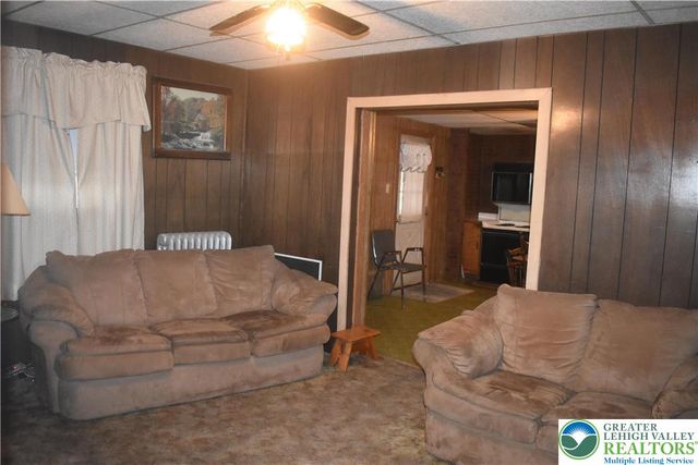 502 South Broadway, Wind Gap Boro, PA 18091