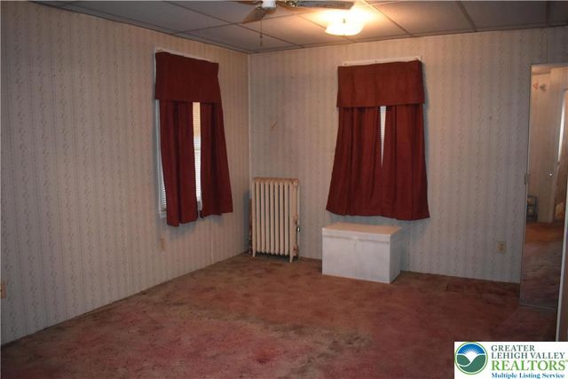 502 South Broadway, Wind Gap Boro, PA 18091