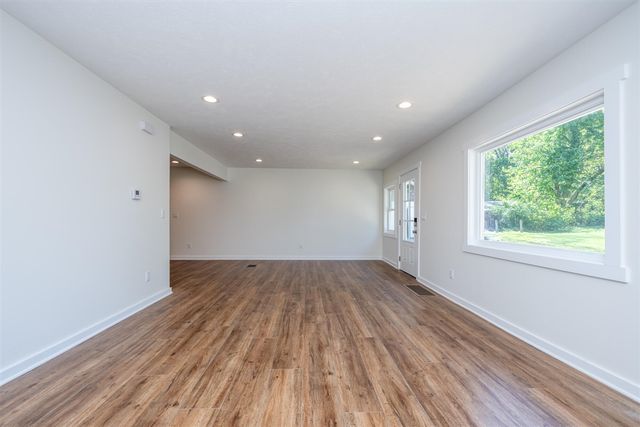 6027 Superior Street, Coloma, MI 49038