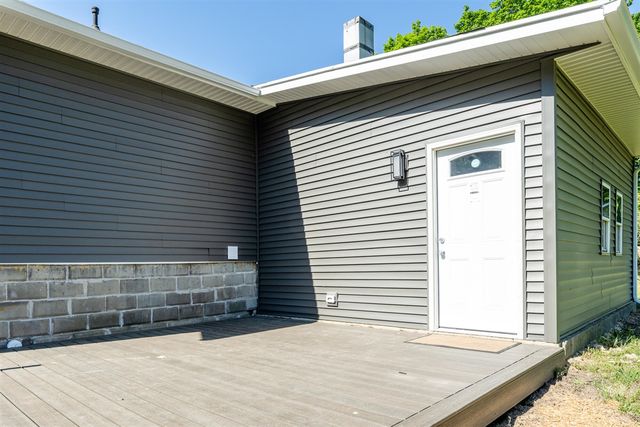 6027 Superior Street, Coloma, MI 49038