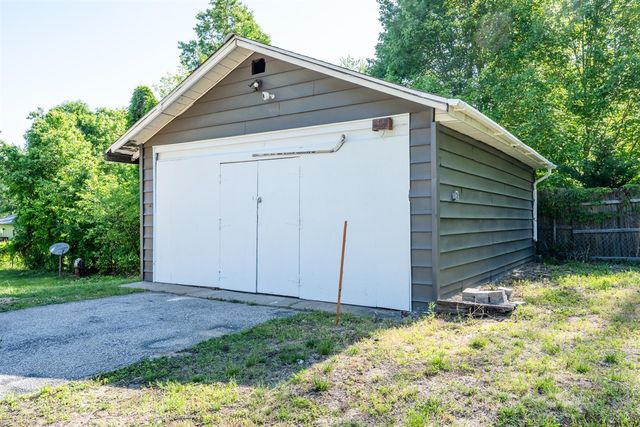 6027 Superior Street, Coloma, MI 49038
