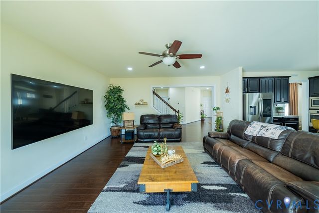 5409 Hickory Ann Dr, Glen Allen, VA 23059