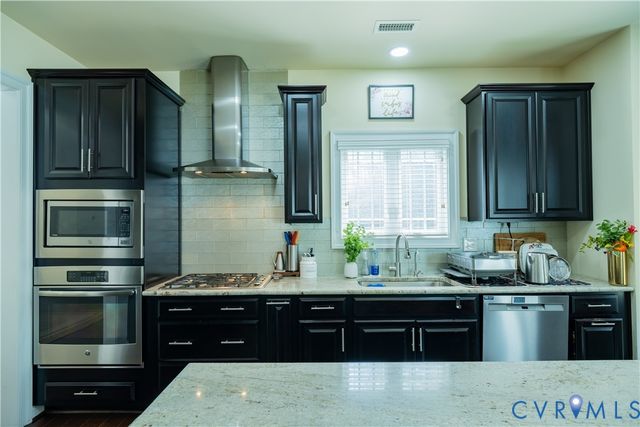 5409 Hickory Ann Dr, Glen Allen, VA 23059