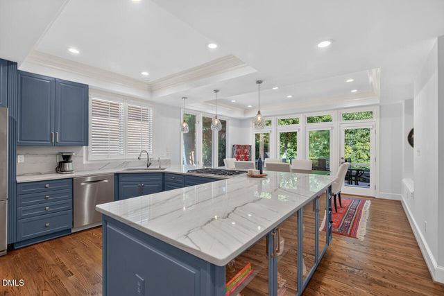 60126 Davie, Chapel Hill, NC 27517