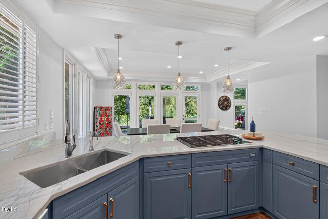60126 Davie, Chapel Hill, NC 27517