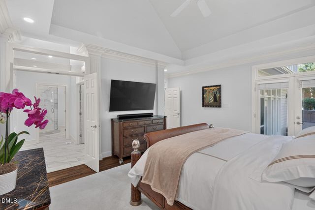 60126 Davie, Chapel Hill, NC 27517