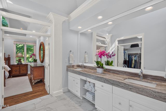 60126 Davie, Chapel Hill, NC 27517