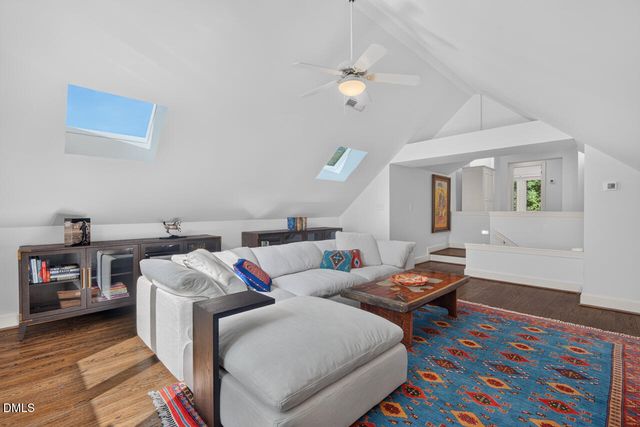 60126 Davie, Chapel Hill, NC 27517