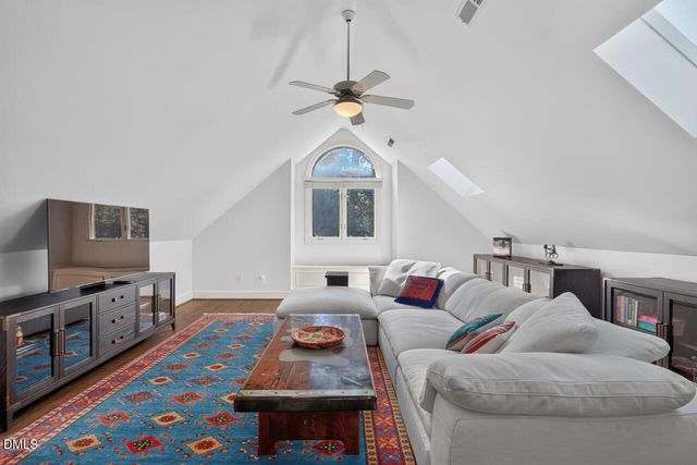 60126 Davie, Chapel Hill, NC 27517