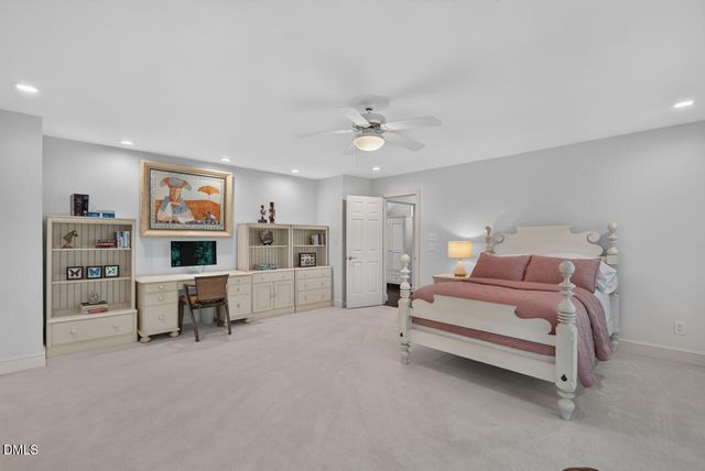 60126 Davie, Chapel Hill, NC 27517