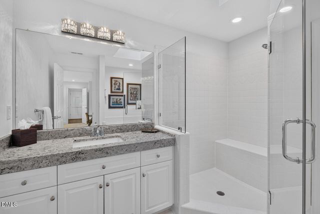 60126 Davie, Chapel Hill, NC 27517