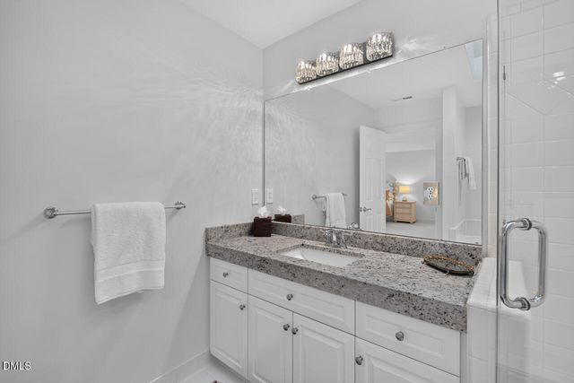 60126 Davie, Chapel Hill, NC 27517