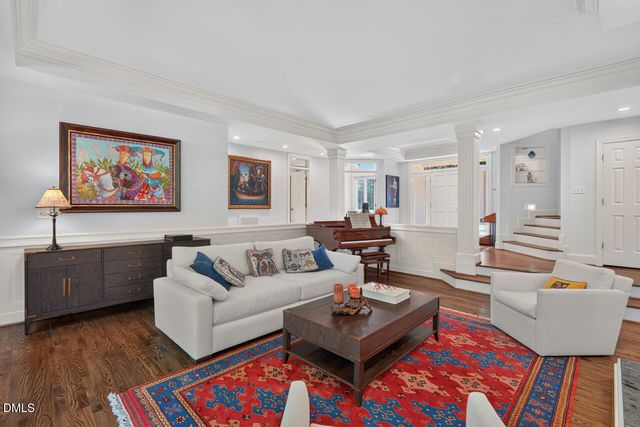 60126 Davie, Chapel Hill, NC 27517